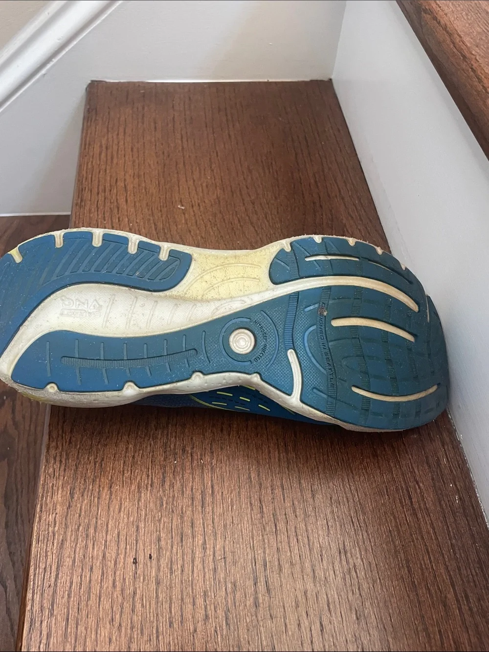 Brooks Men’s Blue Running Shoes with Yellow Accents